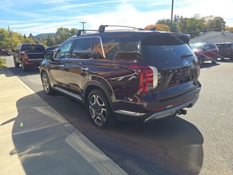 2024 Hyundai Palisade Limited photo 3