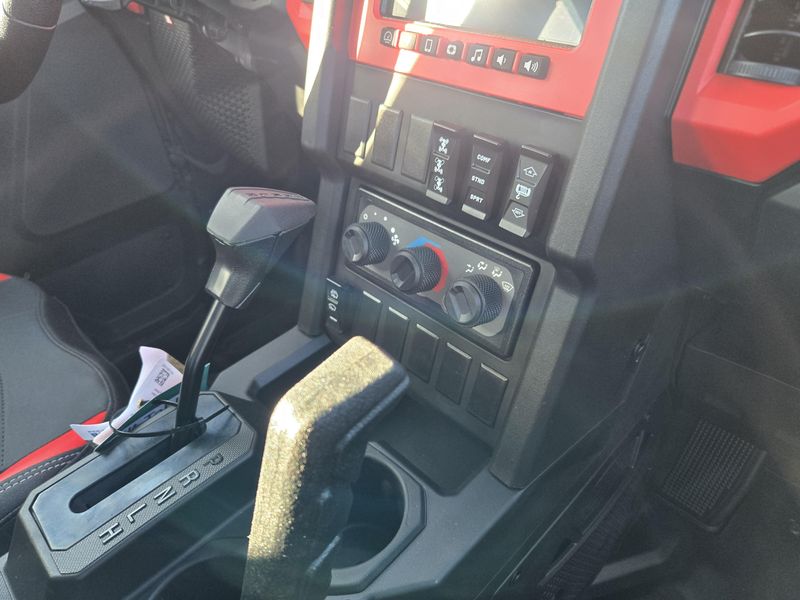 NEW 2026 POLARIS XPEDITION ADV 5 NORTHSTAR Image 16