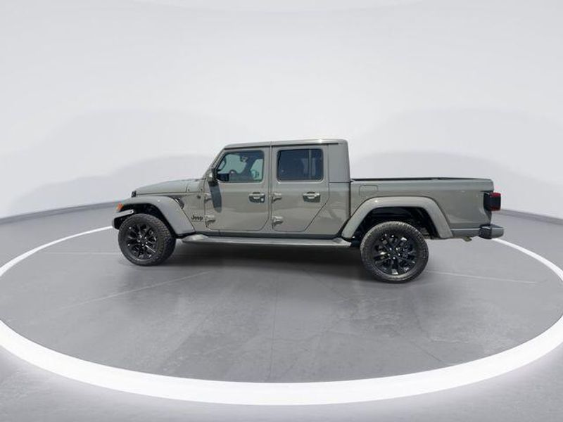 Used 2023 Jeep Gladiator High AltitudeImage 5