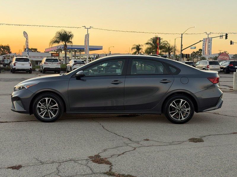 Used 2024 Kia Forte LXSImage 4