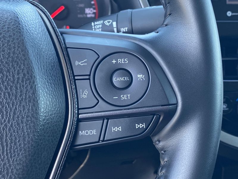 2022 Toyota Camry XSEImage 27