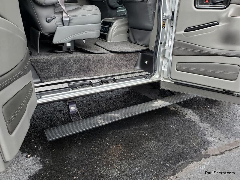 2022 GMC Savana Cargo Image 23