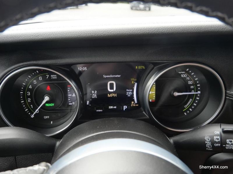 2023 Jeep Wrangler Rubicon 4xeImage 29
