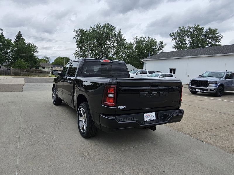 2025 RAM 1500 TradesmanImage 6