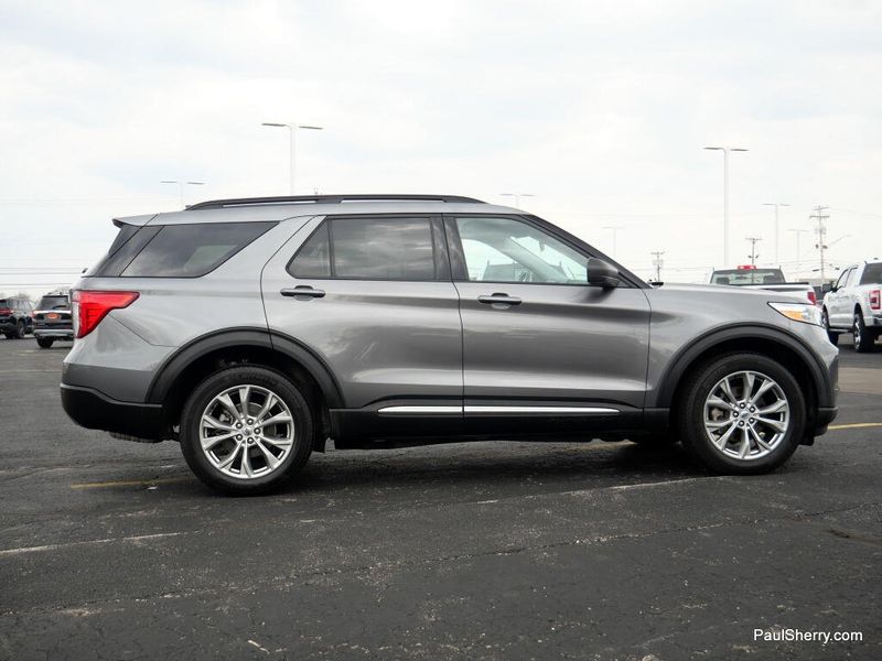 Used 2024 Ford Explorer XLT