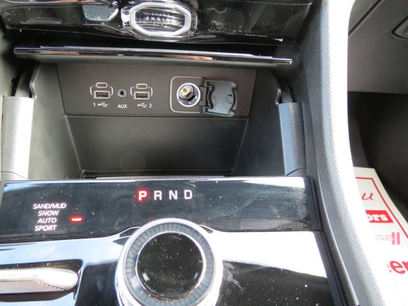 New 2026 Jeep Grand Cherokee L Limited 4x4Image 27