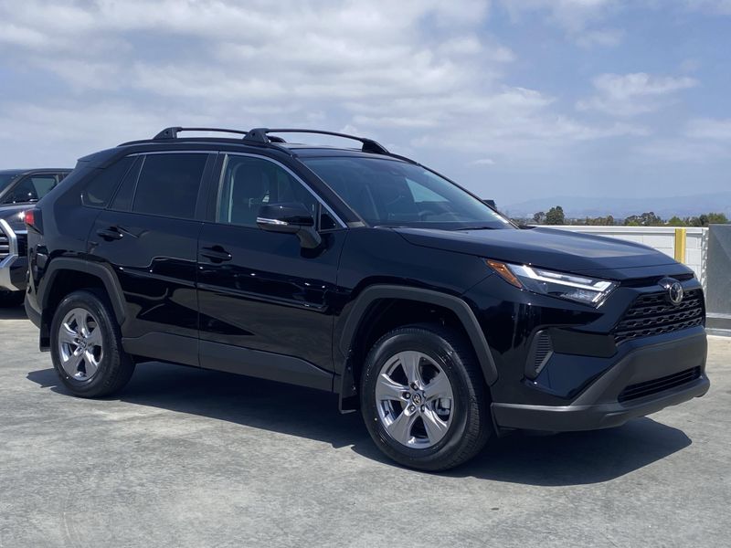 2025 Toyota RAV4 XLEImage 2