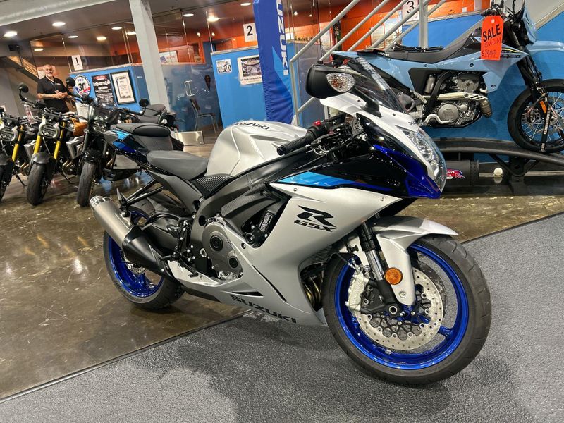 New 2026 Suzuki GSX-R600 Image 10