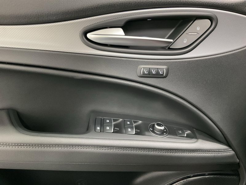 New 2026 Alfa Romeo Stelvio AwdImage 16