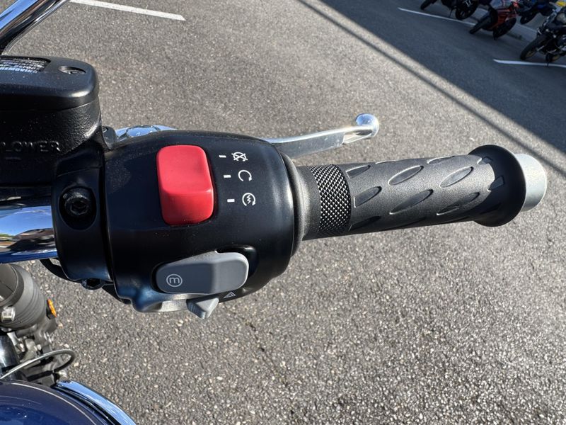 2022 Triumph Bonneville T120 BLUE 