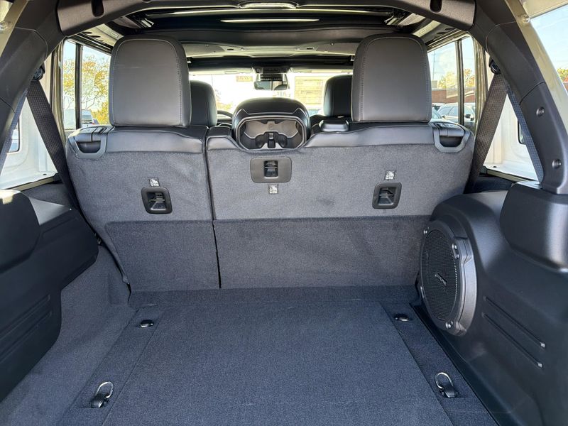 New 2026 Jeep Wrangler 4-door Rubicon XImage 15