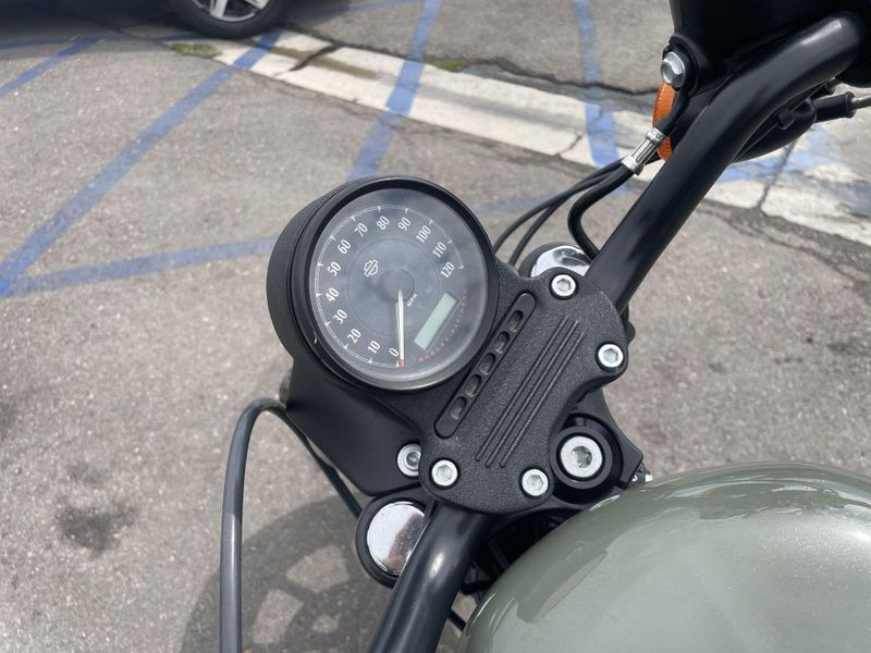 Used 2021 Harley-Davidson SPORTSTER IRON 883 Image 18