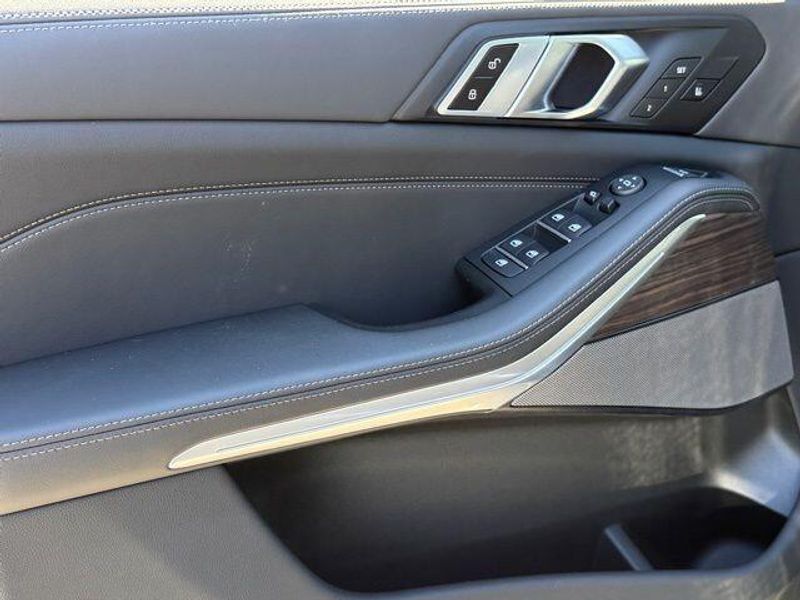 New 2026 BMW X5 xDrive40iImage 15