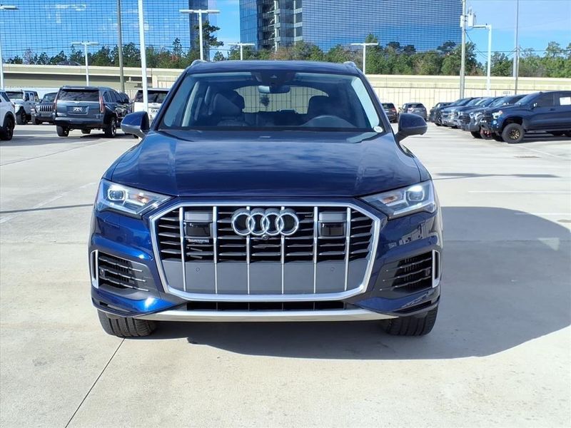 Used 2022 Audi Q7 55 Premium PlusImage 4