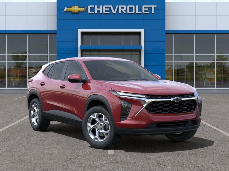 2025 Chevrolet Trax LSImage 7