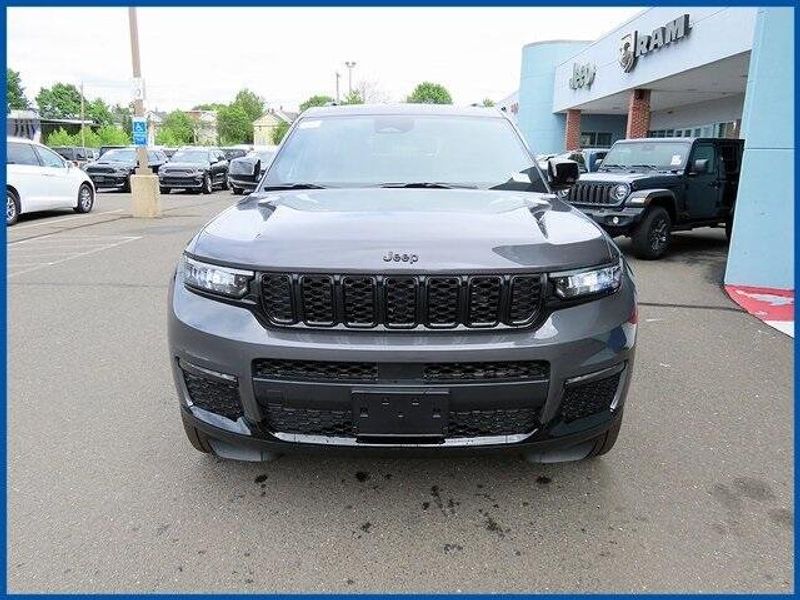 2025 Jeep Grand Cherokee L LimitedImage 3
