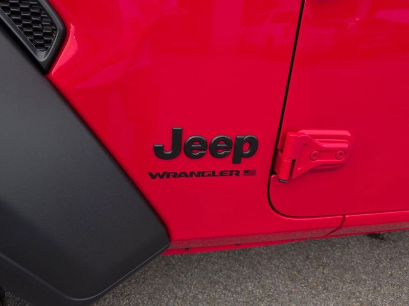 2024 Jeep Wrangler Sport SImage 10