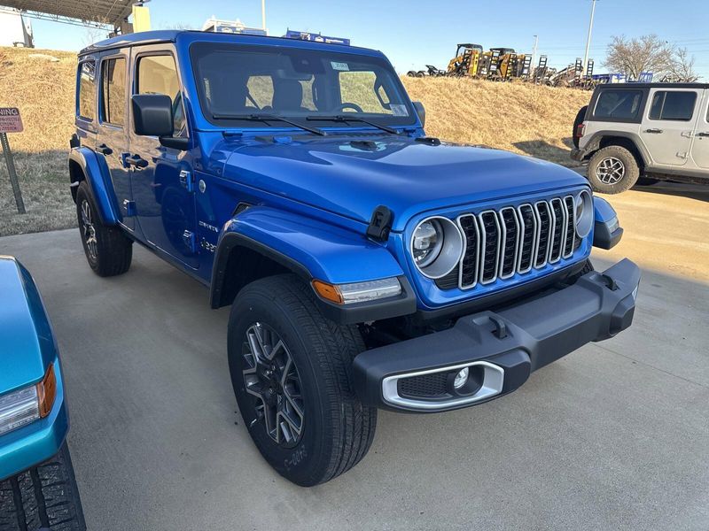 2024 Jeep Wrangler 4-door SaharaImage 3