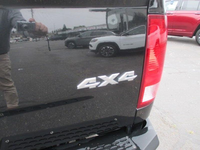 Used 2018 RAM 1500 ExpressImage 9