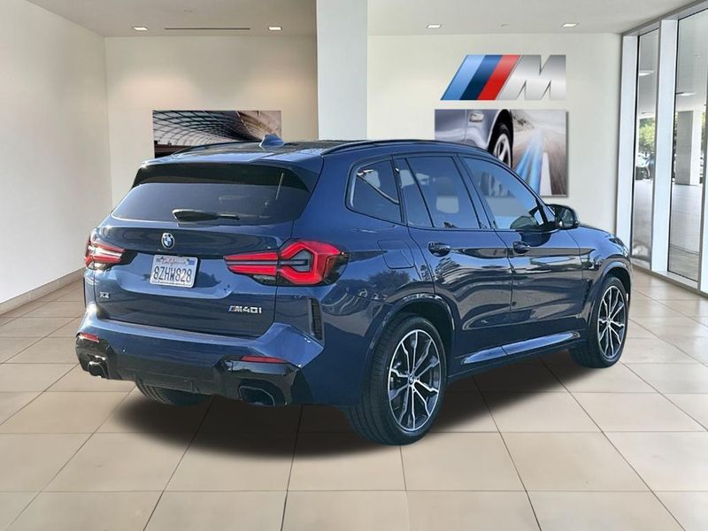 2022 BMW X3 M40iImage 10