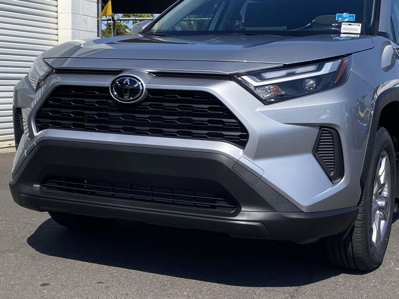 New 2025 Toyota RAV4 XLEImage 7