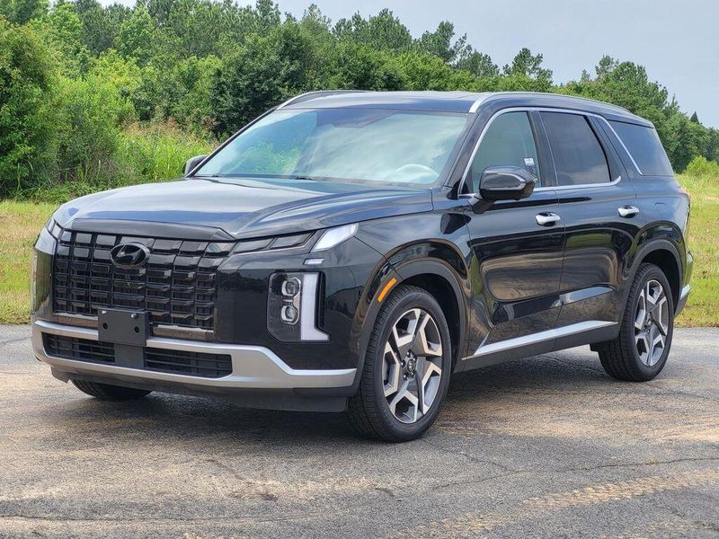 2024 Hyundai Palisade LimitedImage 3
