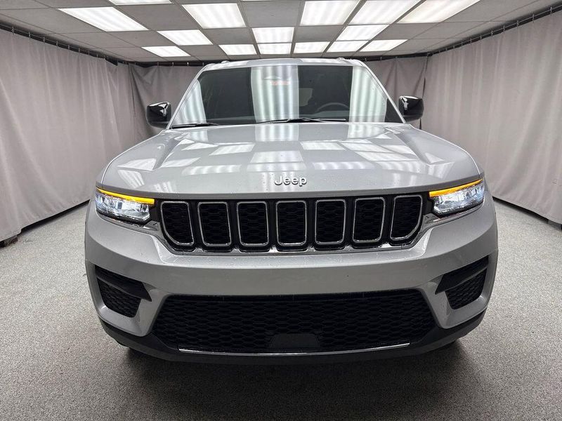 New 2025 Jeep Grand Cherokee Laredo X 4x4Image 5