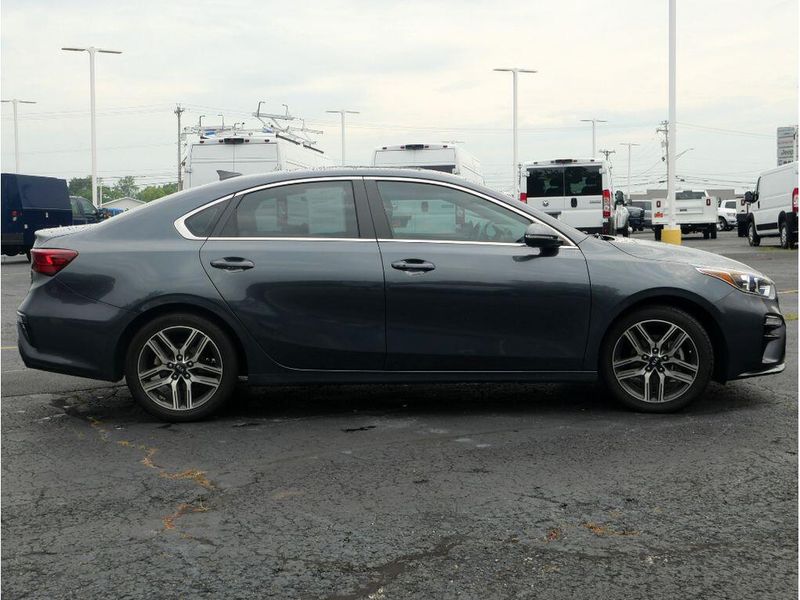 2019 Kia Forte EXImage 8