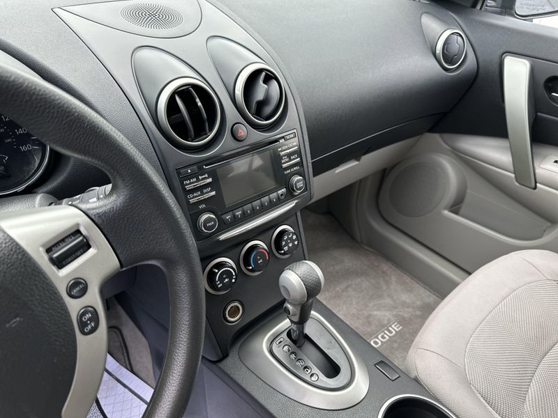 2012 Nissan Rogue SImage 26