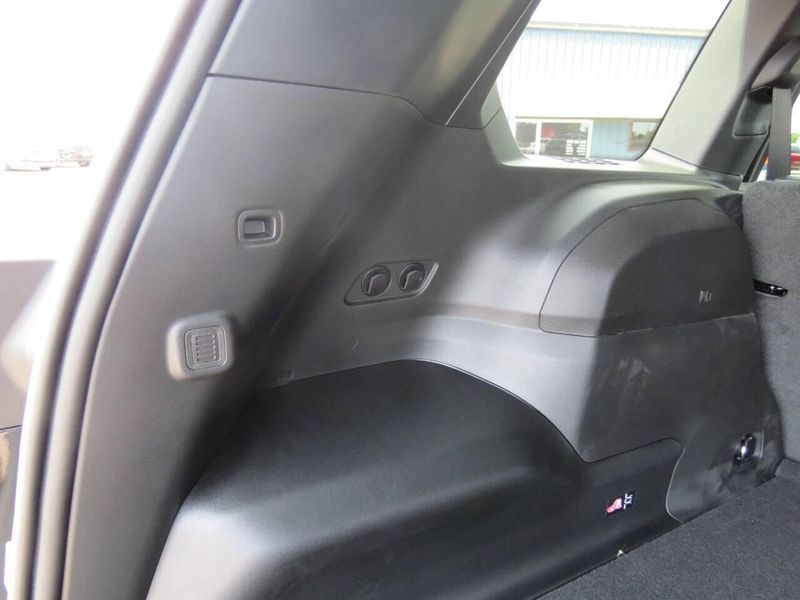 New 2026 Jeep Cherokee Laredo 4x4Image 22