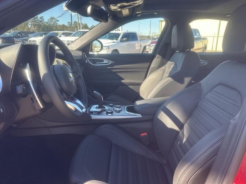 New 2026 Alfa Romeo Giulia VeloceImage 10