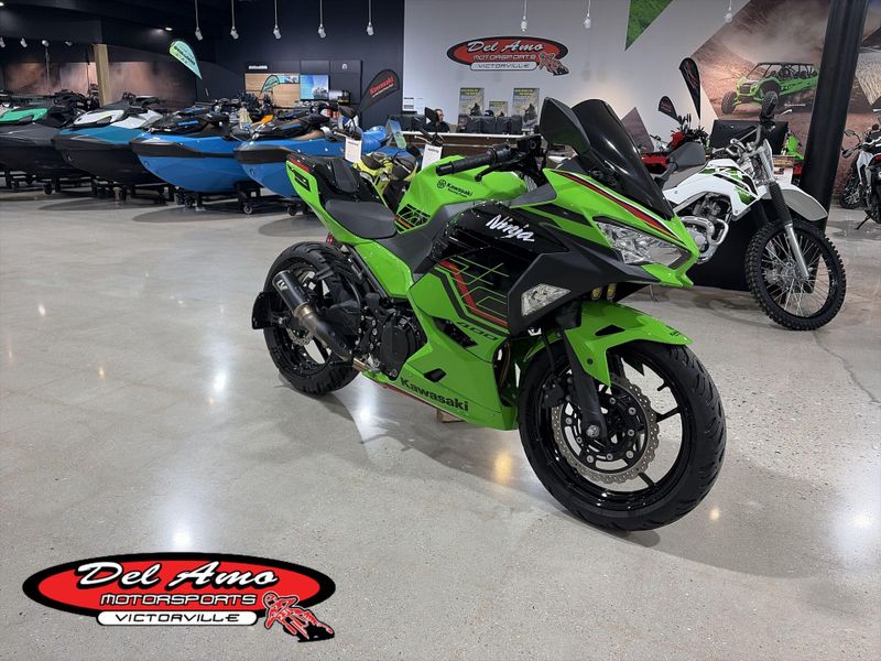 Used 2023 Kawasaki NINJA 400 Image 1