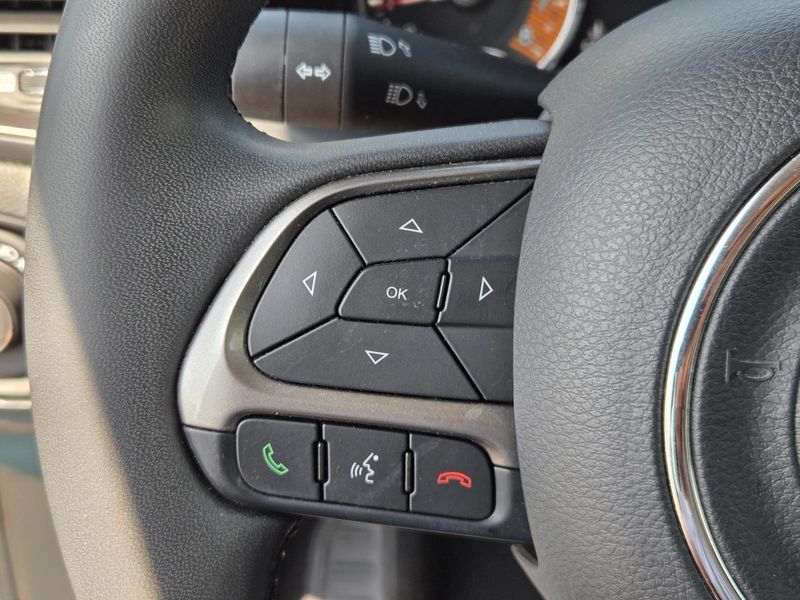 Used 2022 Jeep Renegade Latitude 4x4