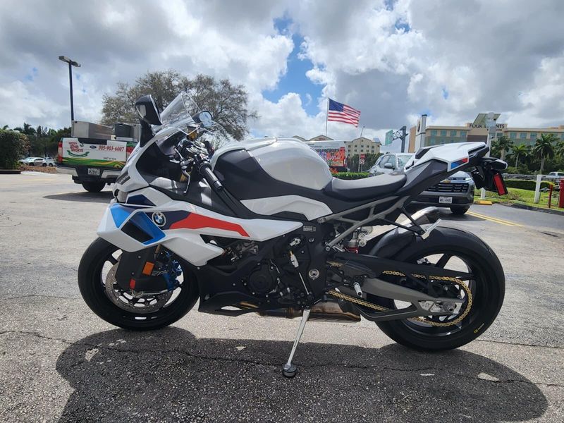 2026 BMW S 1000 RRImage 5