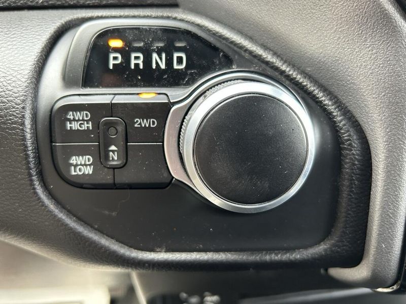 2024 Ram 2500 Big Horn photo 25