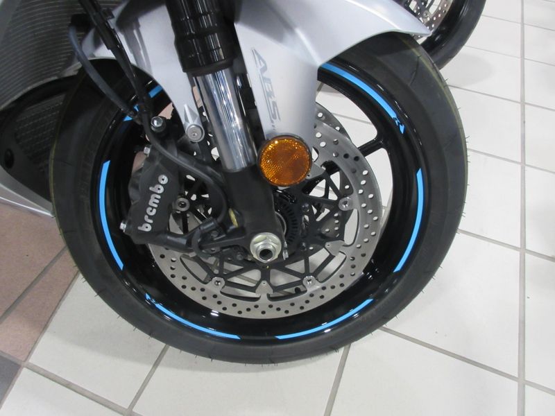 USED 2025 SUZUKI GSX-R1000 Image 18