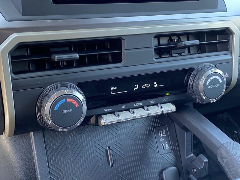 2025 Toyota Tacoma SR5Image 22