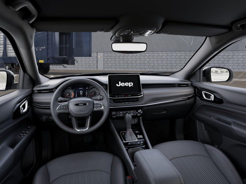 New 2026 Jeep Compass Trailhawk 4x4Image 14