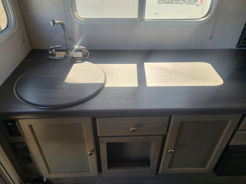 Used 2025 WOLF CREEK 890 Image 16