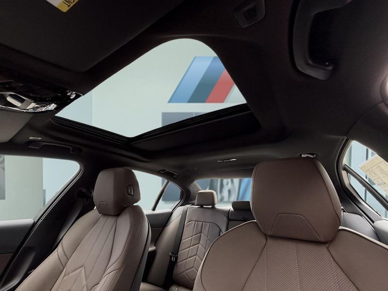 2025 BMW i5 eDrive40Image 21