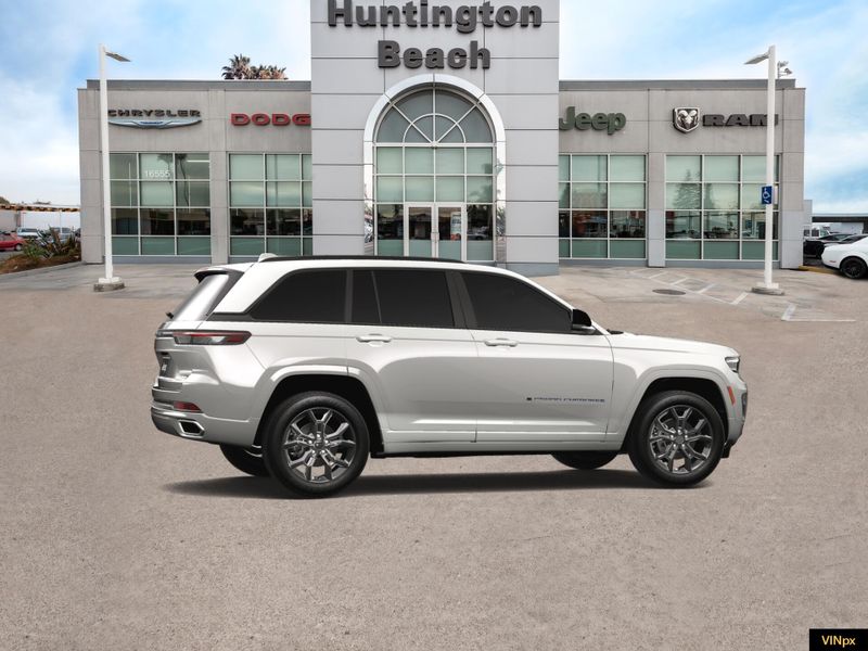 2023 Jeep Grand Cherokee 4xe Base 30th Anniversary 4x4Image 15