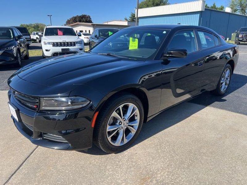 2022 Dodge Charger SXTImage 3