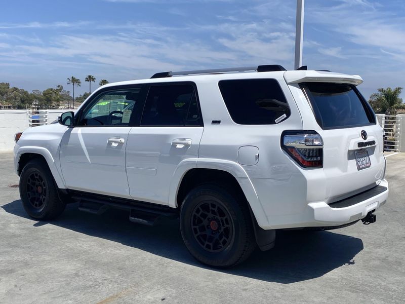 2024 Toyota 4Runner SR5 PremiumImage 5