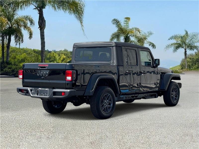 New 2026 Jeep Gladiator Sport S 4x4