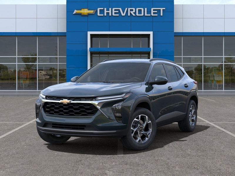 2025 Chevrolet Trax LTImage 6