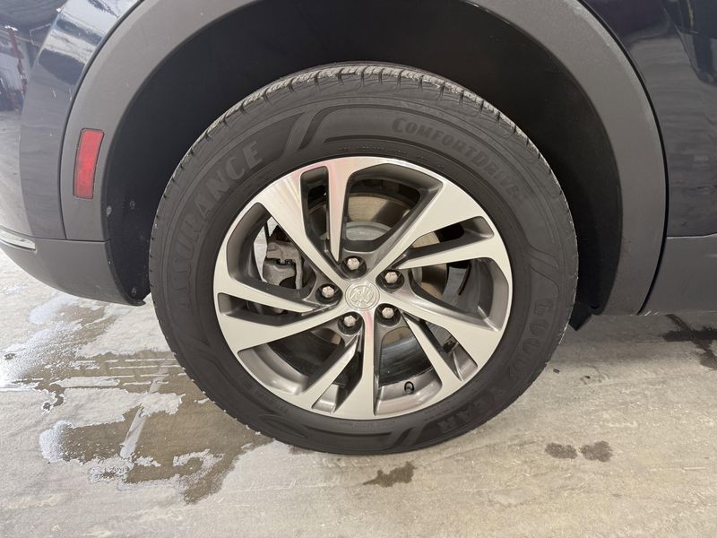 Used 2021 Buick Envision EssenceImage 8