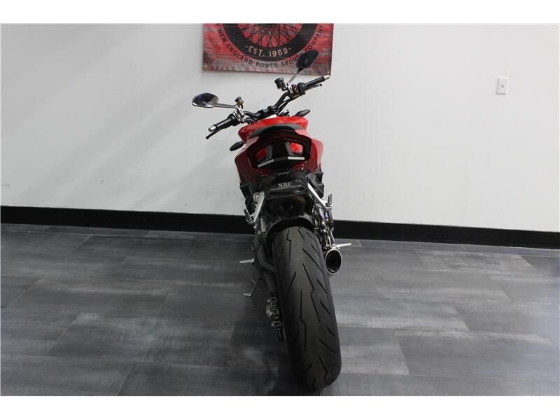 2024 Ducati STREETFIGHTER ER V2 Image 4