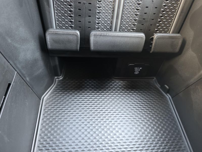 New 2025 RAM 1500 LaramieImage 28