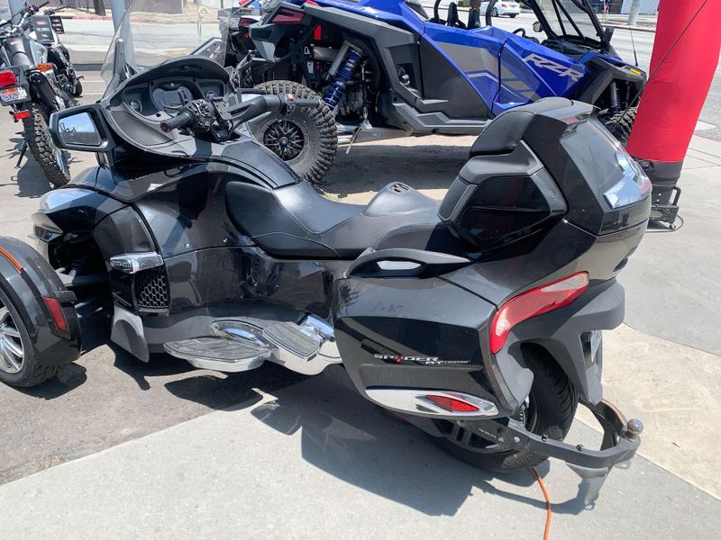 Used 2015 Can-Am SPYDER RT Image 13