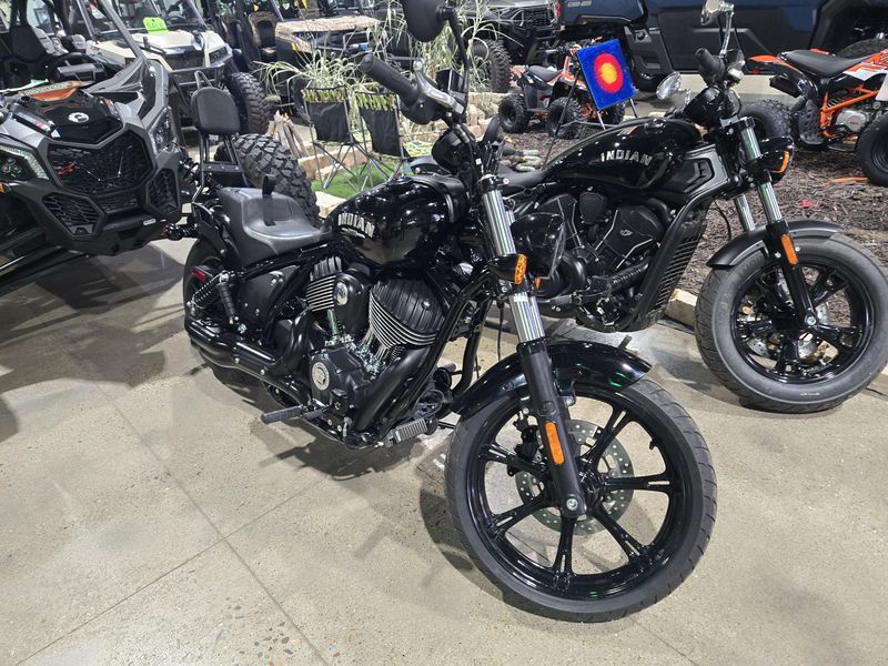 USED 2024 INDIAN MOTORCYCLE CHIEF BLACK METALLIC 49ST BASE Image 1